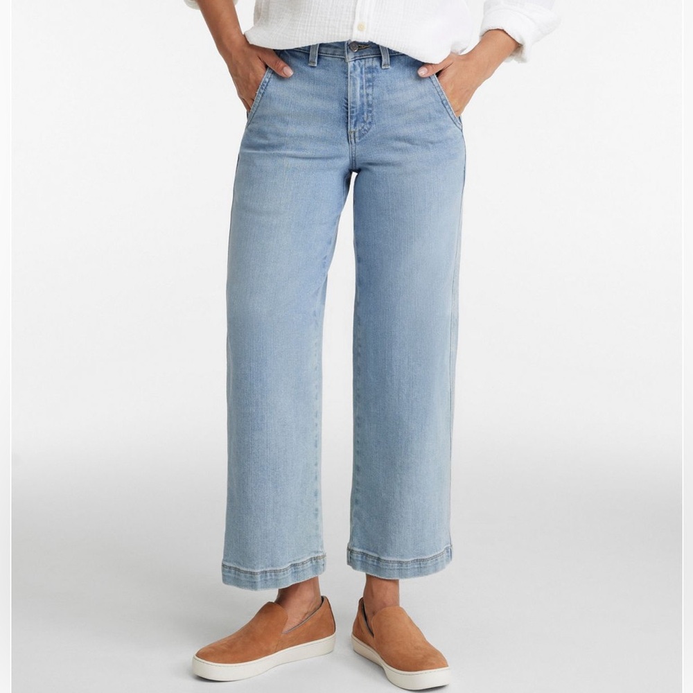 Wide leg light wash wide leg jeans